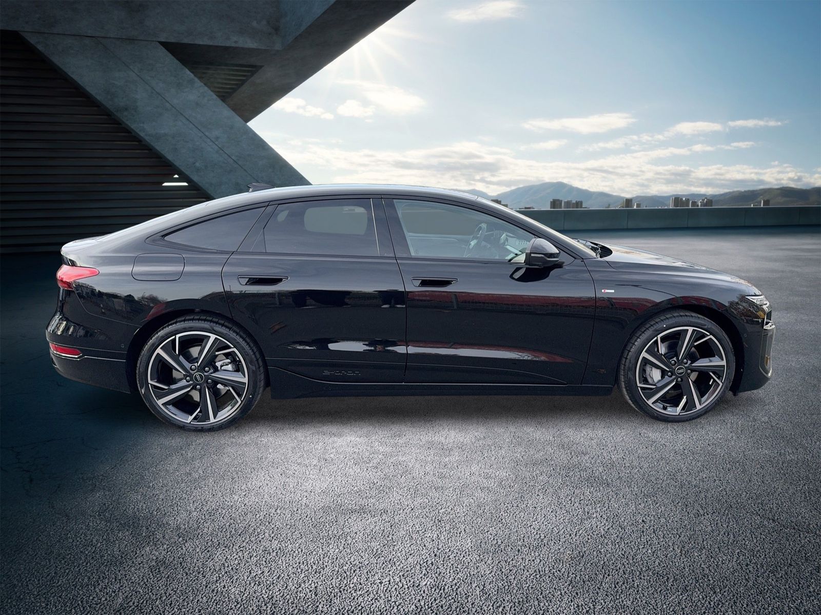 Fahrzeug autohaus mense Fahrzeugabbildung Audi A6 Sportback e-tron quattro 315 kW B&O|AHK|HUD