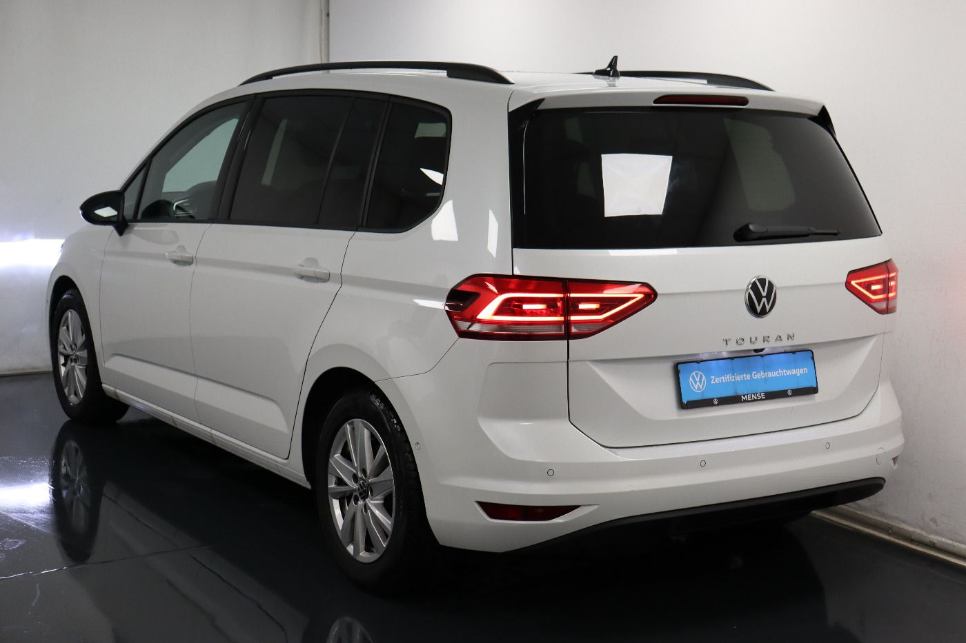 Fahrzeugabbildung Volkswagen Touran 1.5 TSI DSG Highline |AHK|Pano|Navi|ACC|C