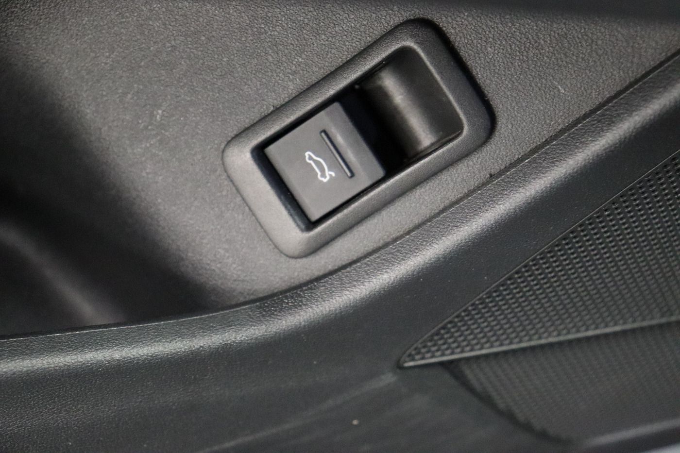 Fahrzeug autohaus mense Fahrzeugabbildung Audi Q4 e-tron 40 Standhzg|LED|Navi|VirtualCP