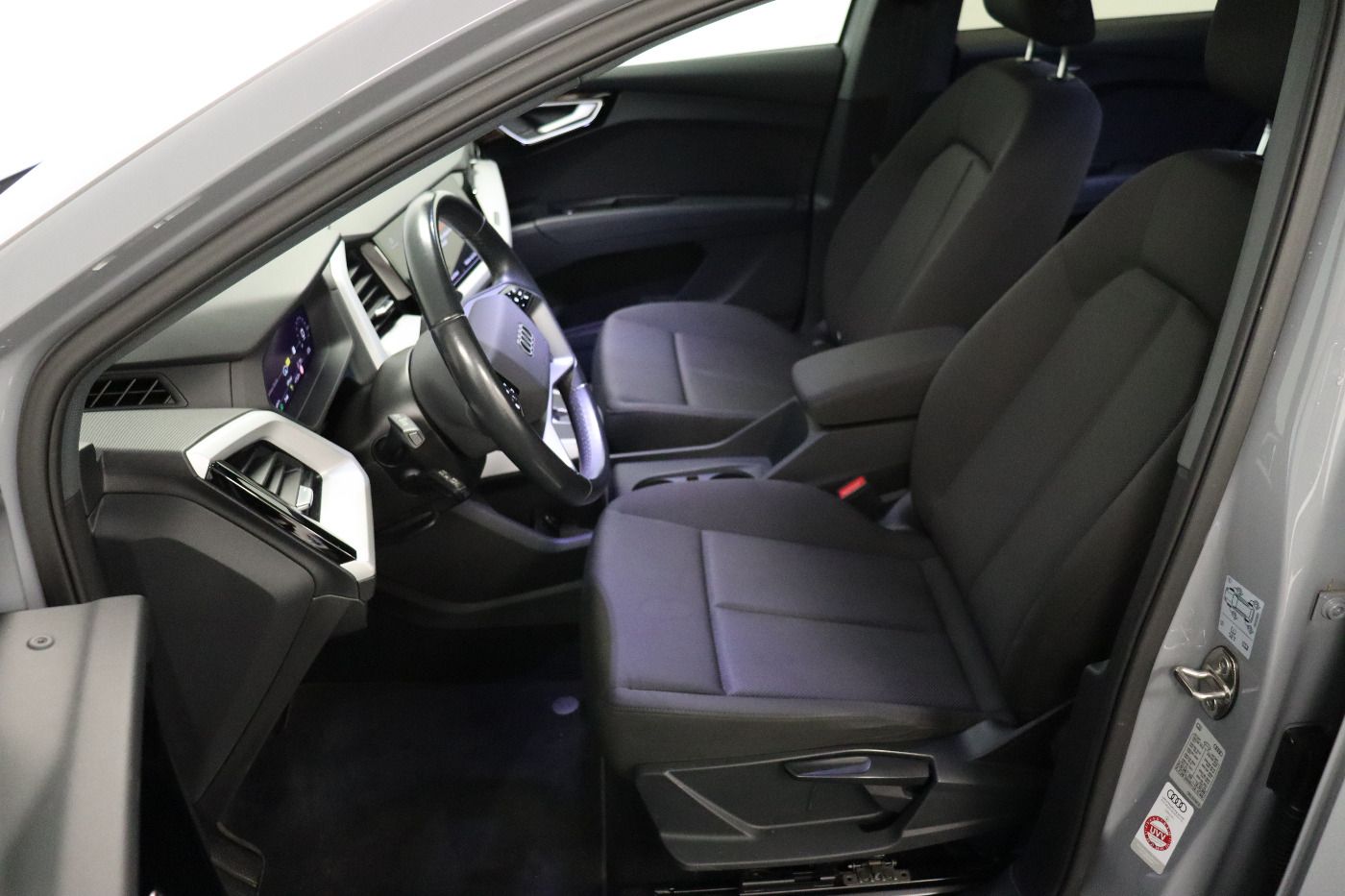 Fahrzeug autohaus mense Fahrzeugabbildung Audi Q4 e-tron 40 Standhzg|LED|Navi|VirtualCP