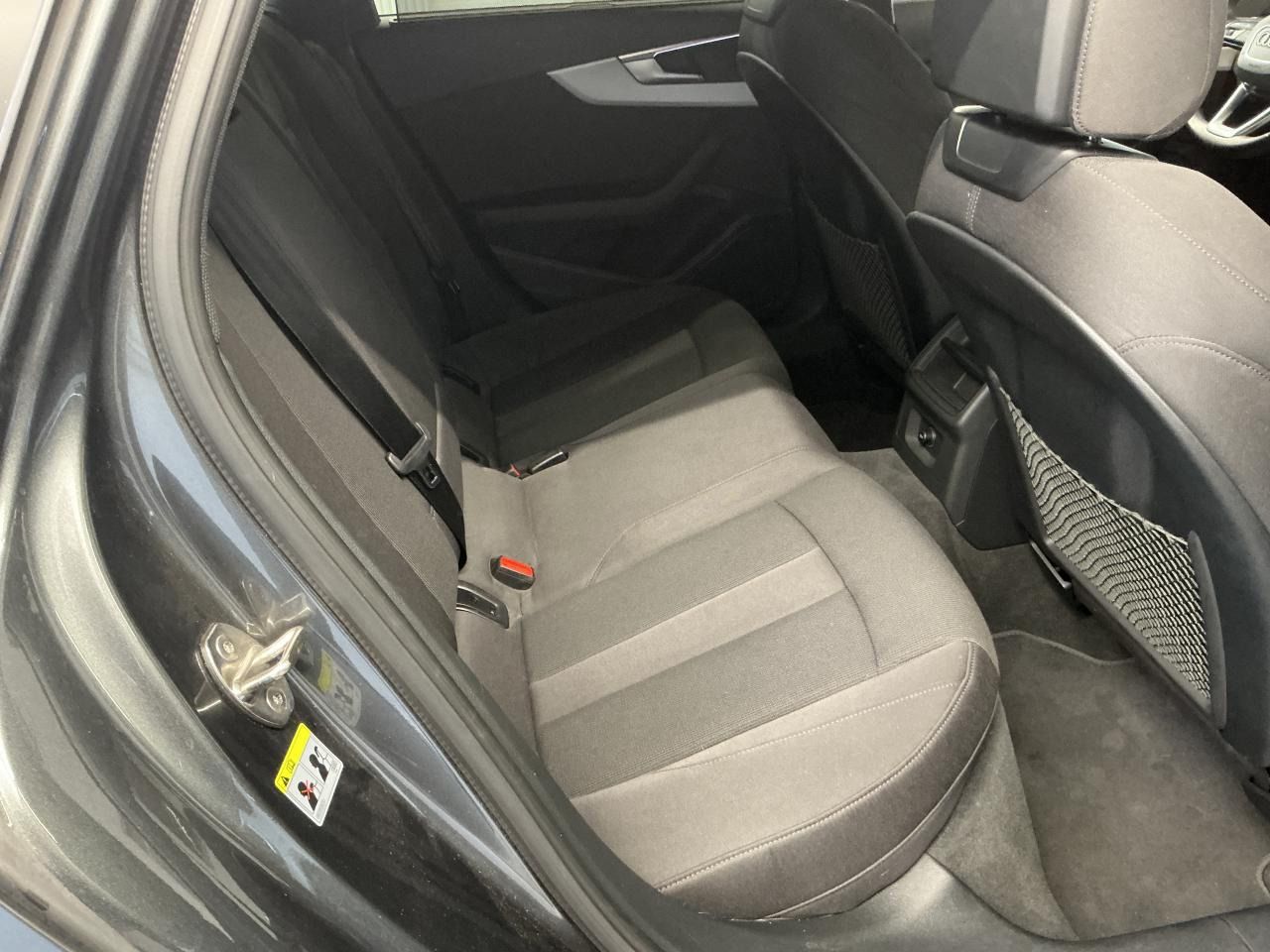 Fahrzeug autohaus mense Fahrzeugabbildung Audi A4 Avant 40 TDI Quattro S tronic S line