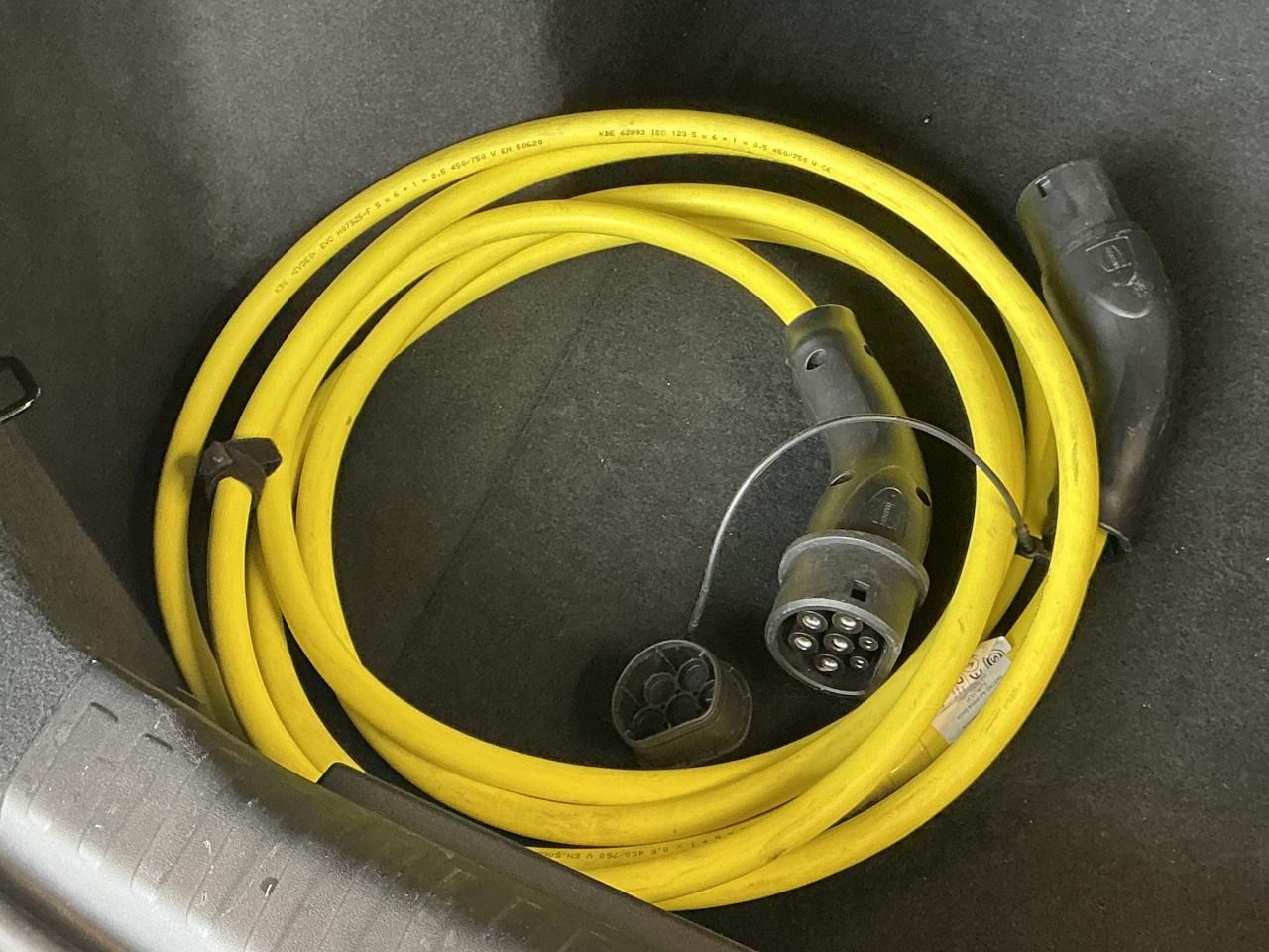 Fahrzeug autohaus mense Fahrzeugabbildung Audi Q4 e-tron 40 CarPlay|HUD|Standhzg