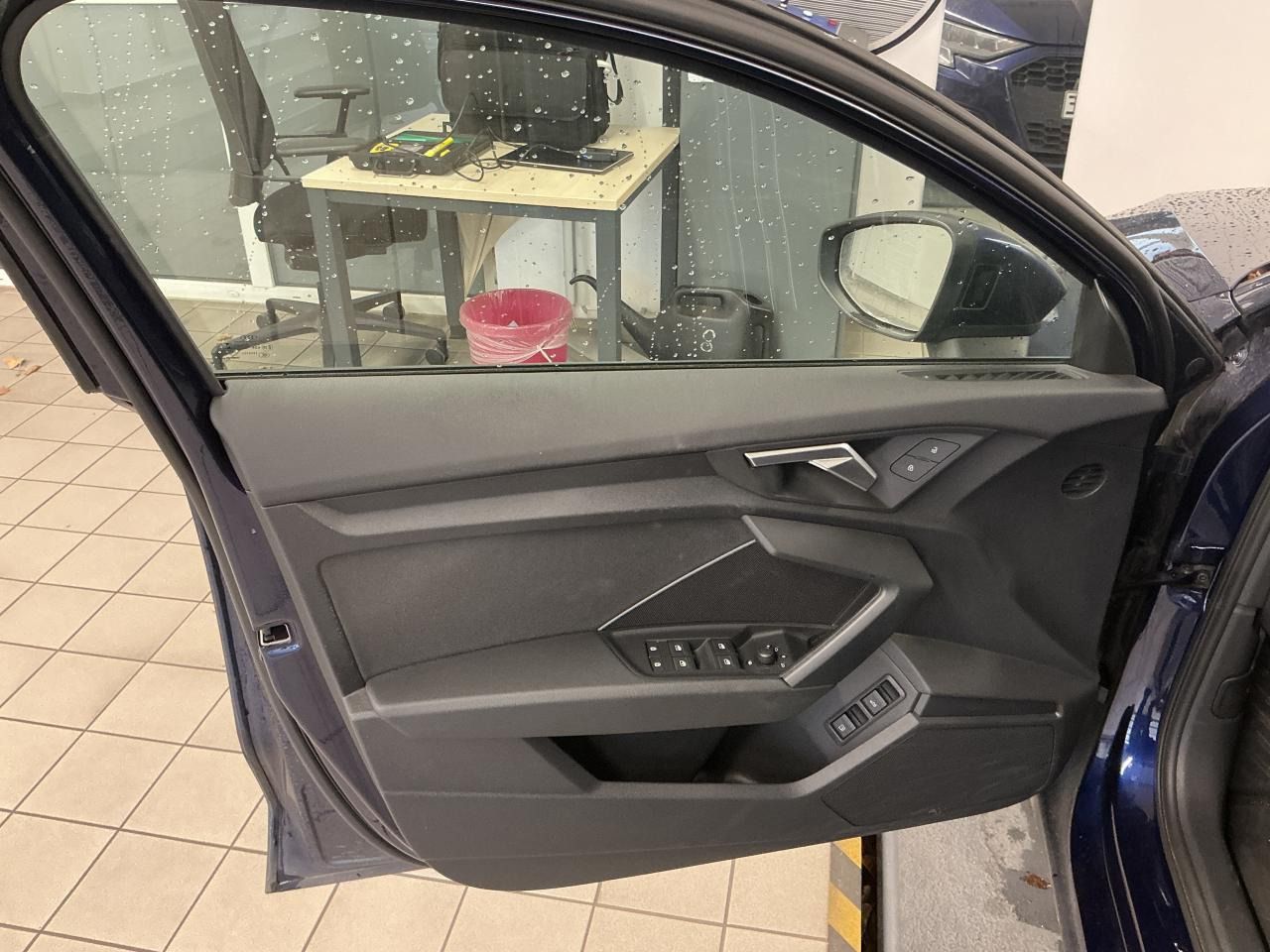 Fahrzeugabbildung Audi A3 Sportback 40 TFSI e S tronic Navi|VirtualCP