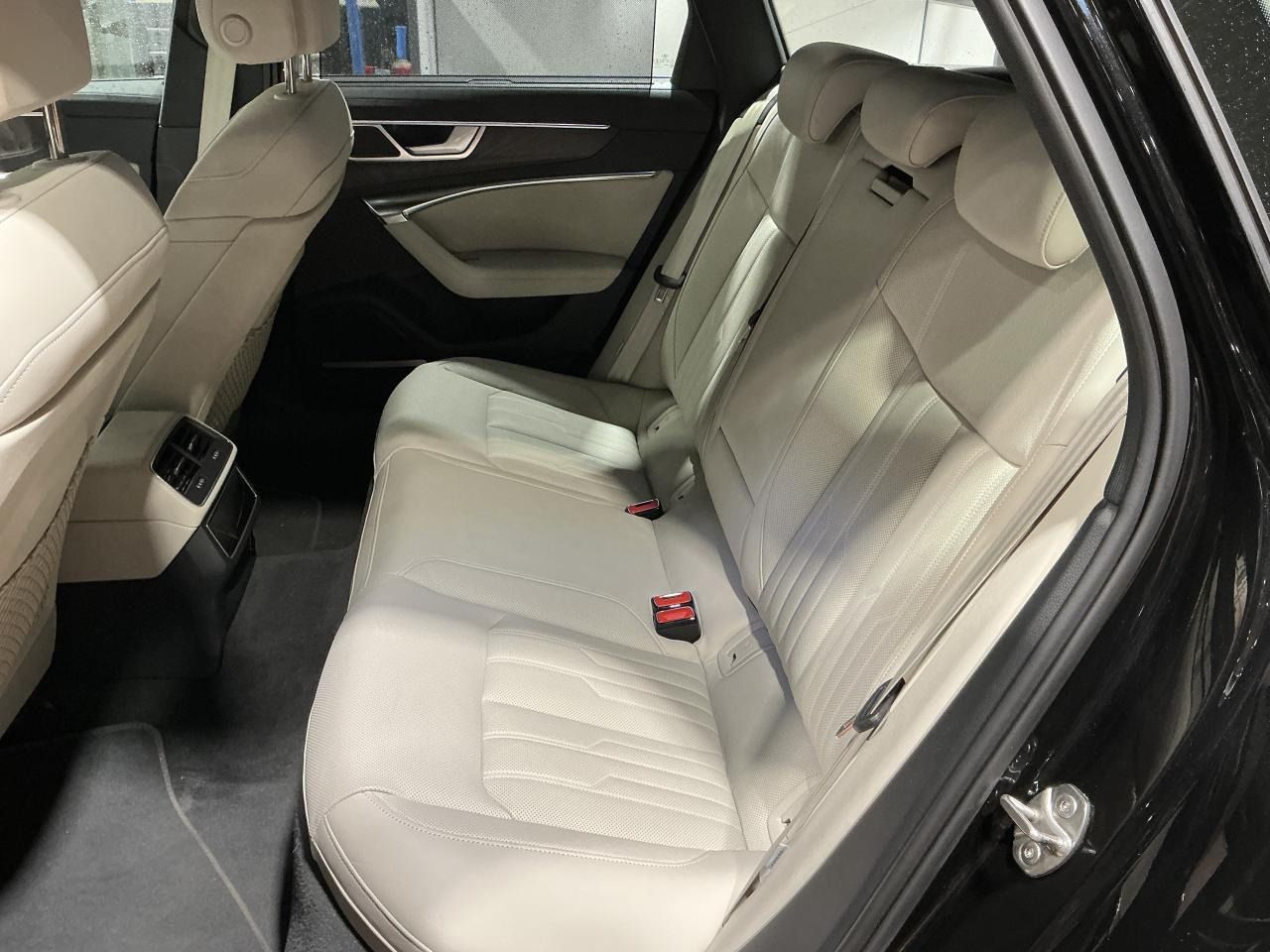 Fahrzeugabbildung Audi A6 Avant 50 TFSIe Quattro S tronic Design B&O