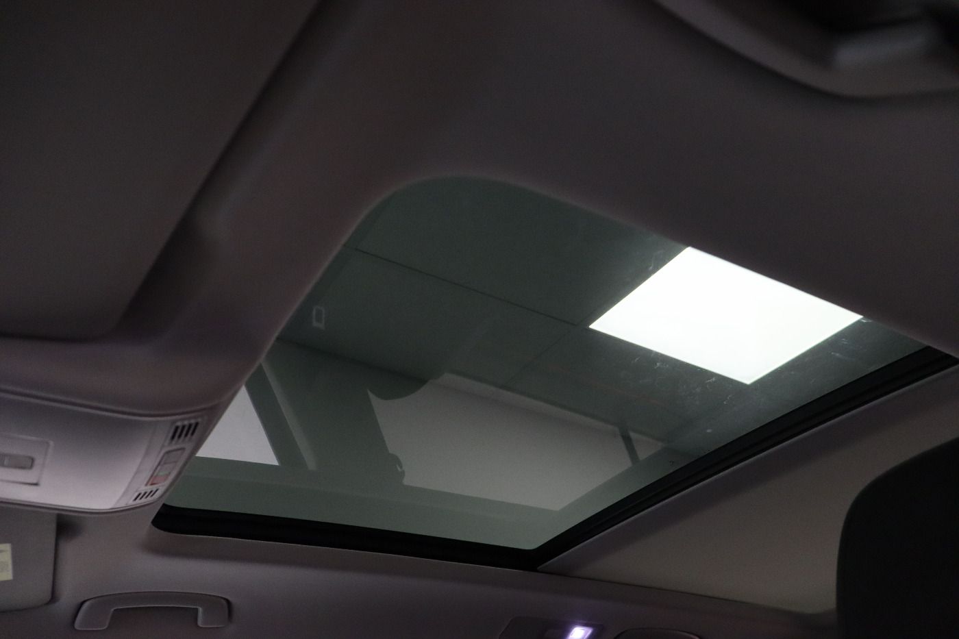 Fahrzeugabbildung Volkswagen Tiguan Allspace 2.0 TDI 4 Motion DSG Elegance SD