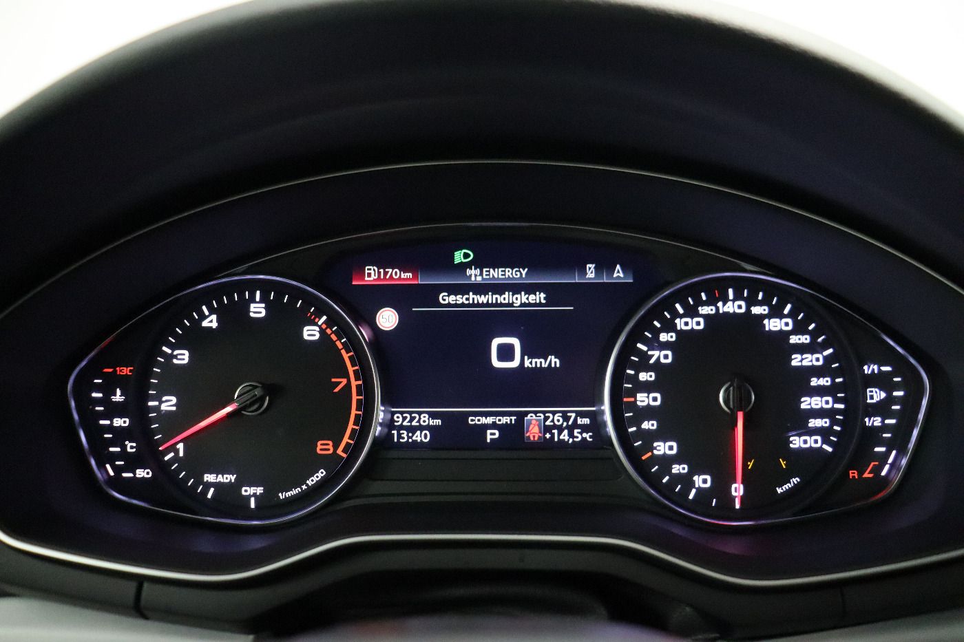 Fahrzeugabbildung Audi A4 Avant 40 TFSI S tronic S line ACC