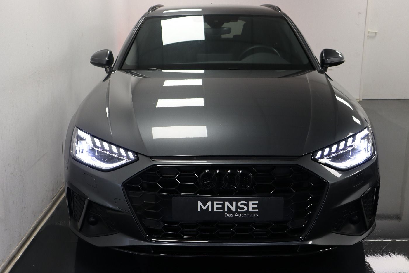 Fahrzeugabbildung Audi A4 Avant 40 TFSI S tronic S line ACC