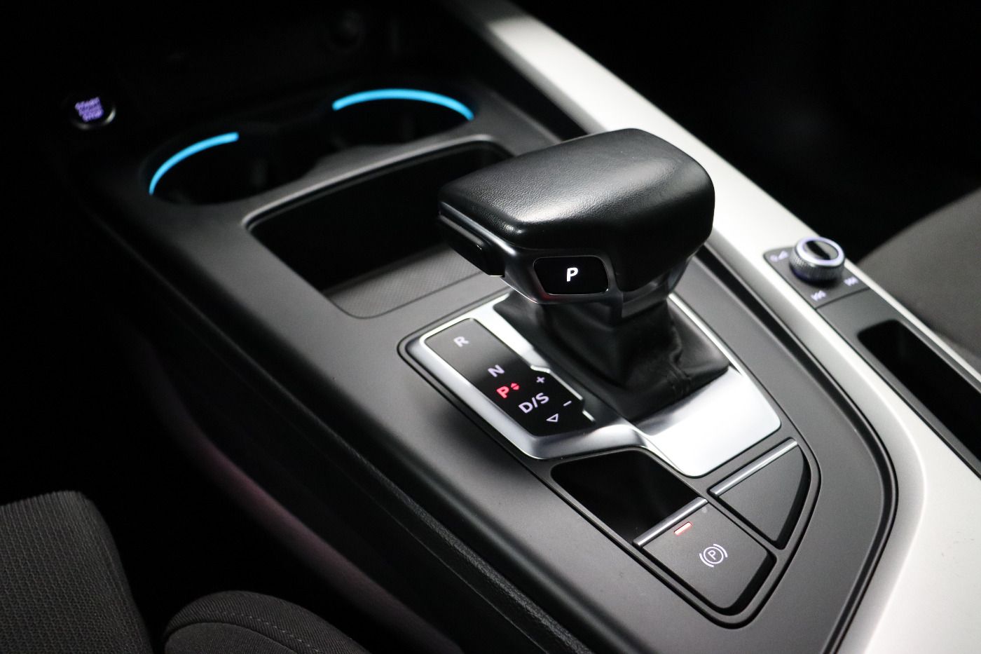 Fahrzeugabbildung Audi A4 Avant 40 TDI quattro S tronic S line