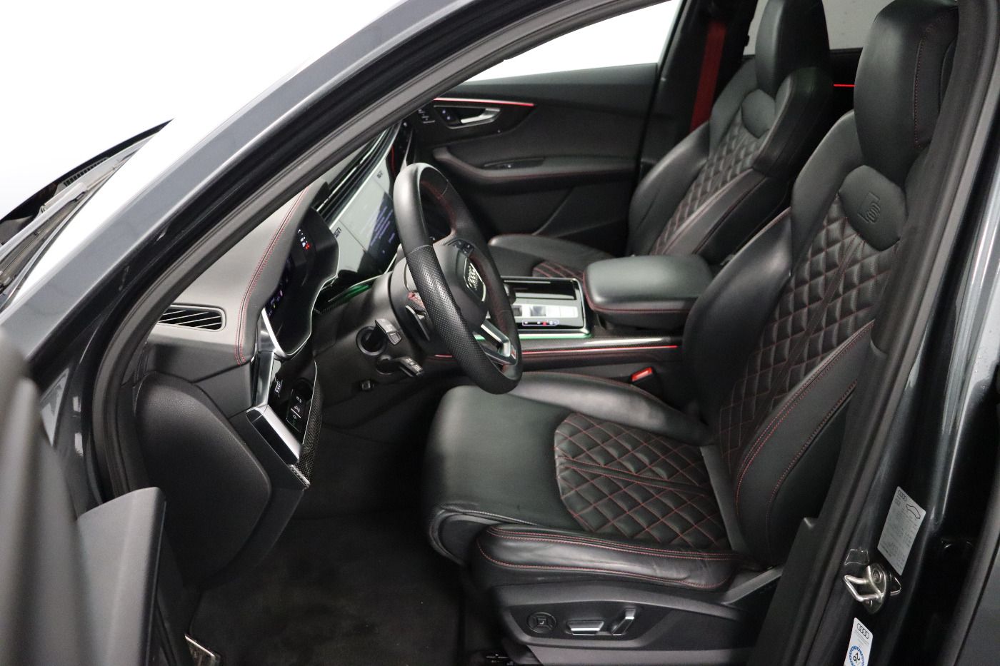 Fahrzeug autohaus mense Fahrzeugabbildung Audi SQ7 TFSI quattro tiptronic competition Matrix|B&