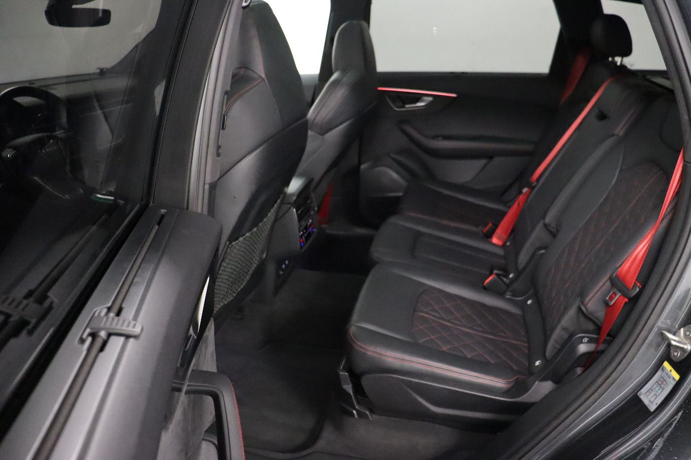 Fahrzeug autohaus mense Fahrzeugabbildung Audi SQ7 TFSI quattro tiptronic competition Matrix|B&