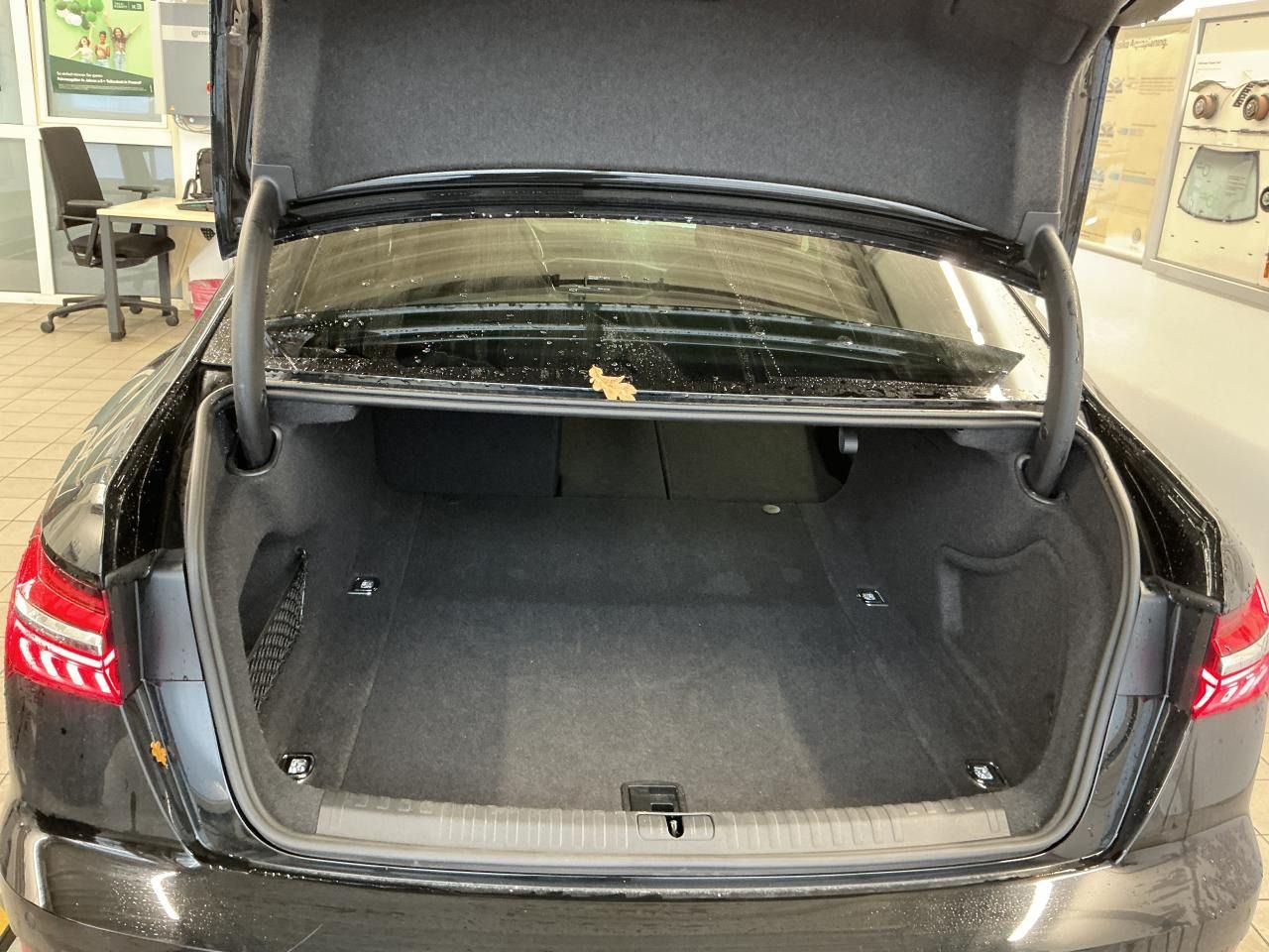 Fahrzeugabbildung Audi S6 Limousine B&O