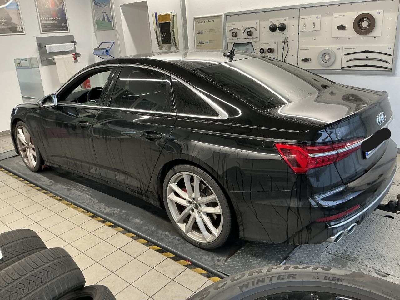 Fahrzeugabbildung Audi S6 Limousine B&O