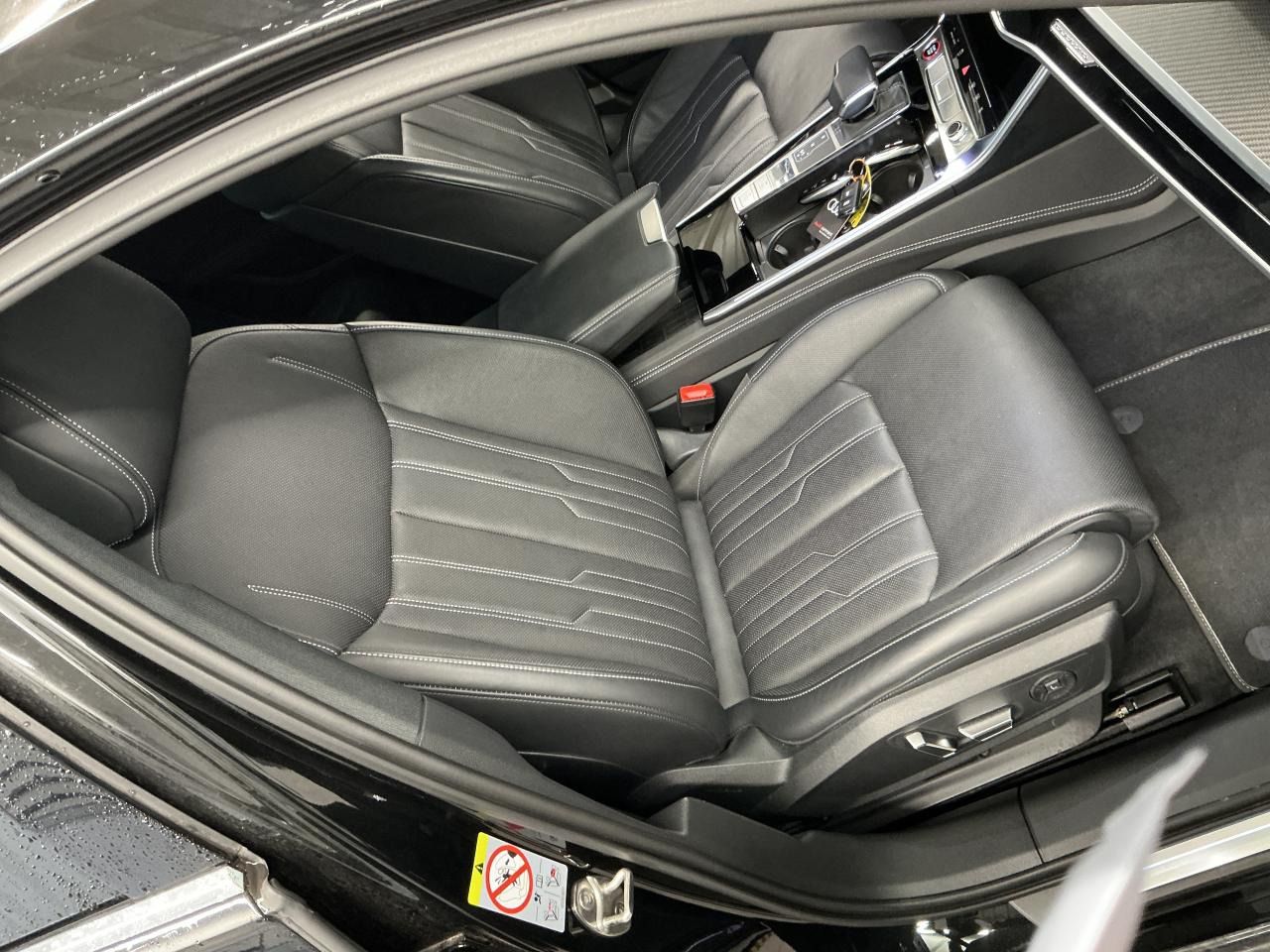 Fahrzeugabbildung Audi S6 Limousine B&O