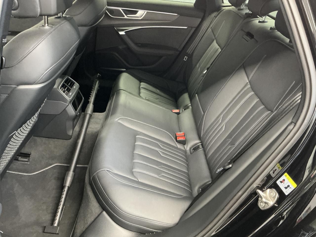Fahrzeugabbildung Audi S6 Limousine B&O