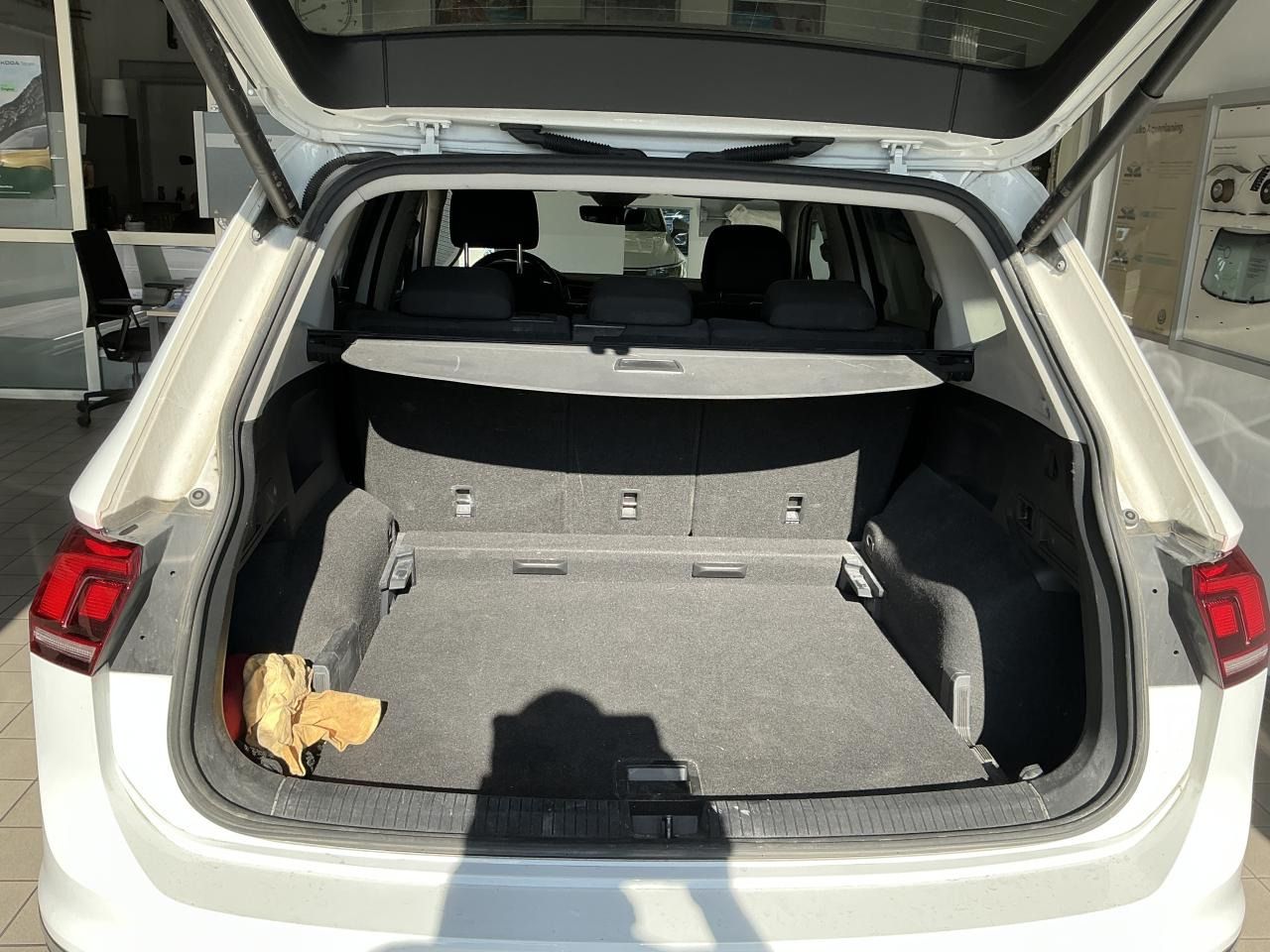 Fahrzeugabbildung Volkswagen Tiguan Allspace 2.0 TDI DSG Life