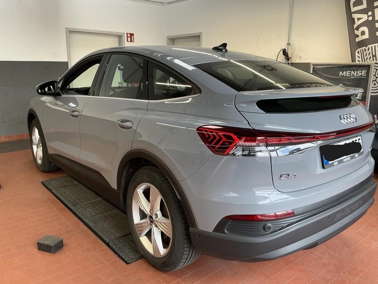 Fahrzeugabbildung Audi Q4 Sportback e-tron 35 Standhzg|ACC|LED|Navi|PDC