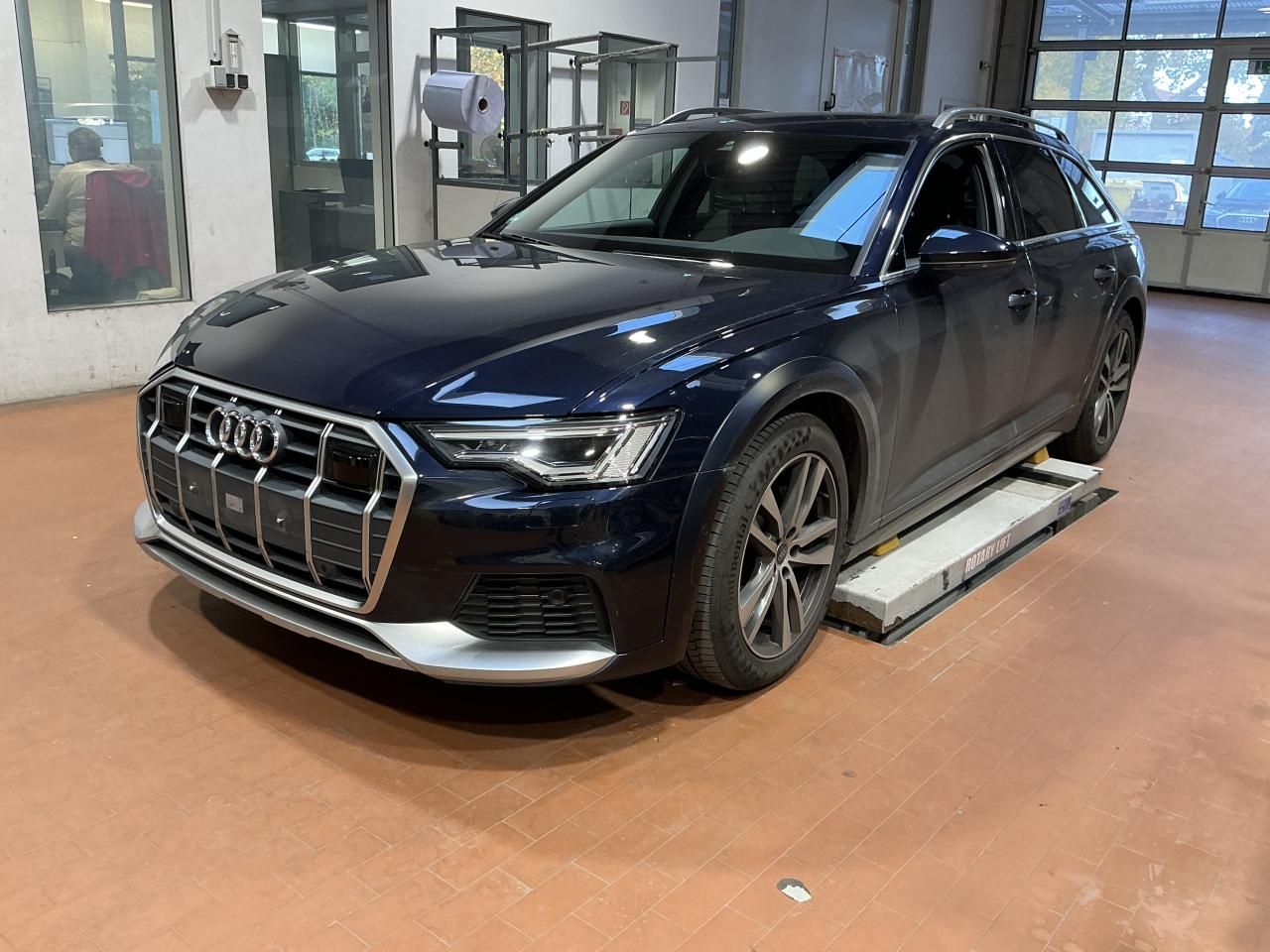 Fahrzeug autohaus mense Fahrzeugabbildung Audi A6 allroad 45 TDI quattro S tronic Matrix|AHK|Lu