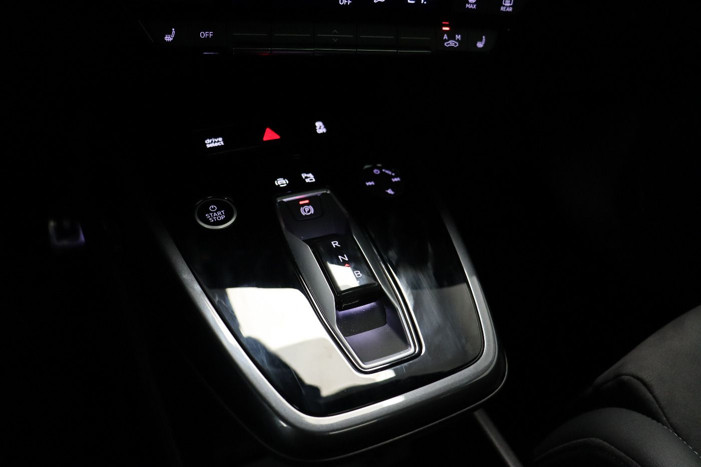 Fahrzeugabbildung Audi Q4 Sportback e-tron 40 S line Matrix|HUD|Pano|LM