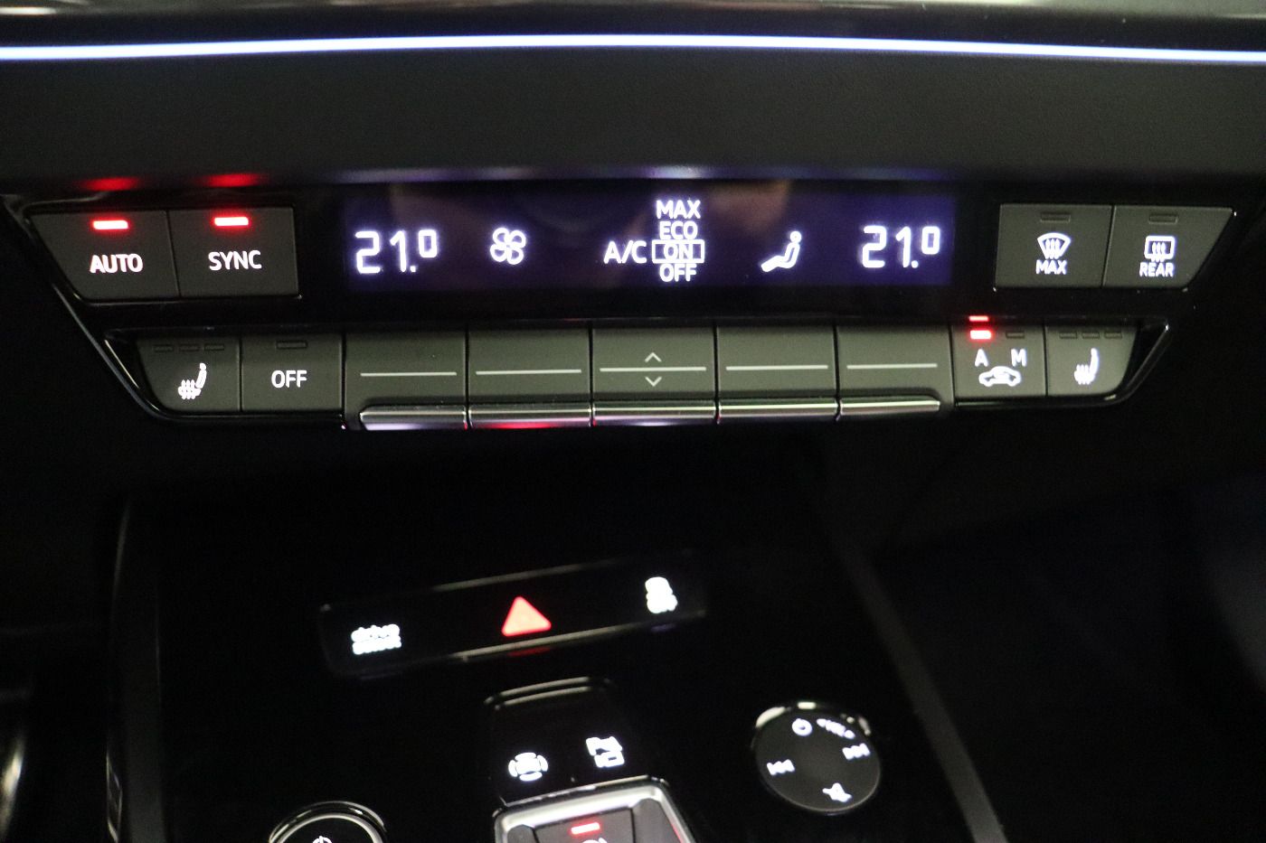 Fahrzeugabbildung Audi Q4 Sportback e-tron 40 S line Matrix|HUD|Pano|LM