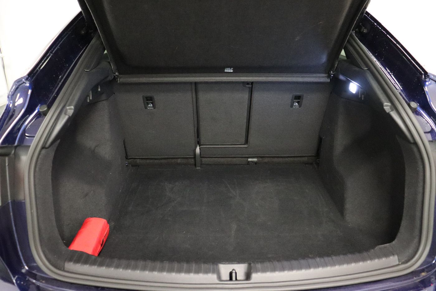 Fahrzeugabbildung Audi Q4 Sportback e-tron 40 S line Matrix|HUD|Pano|LM