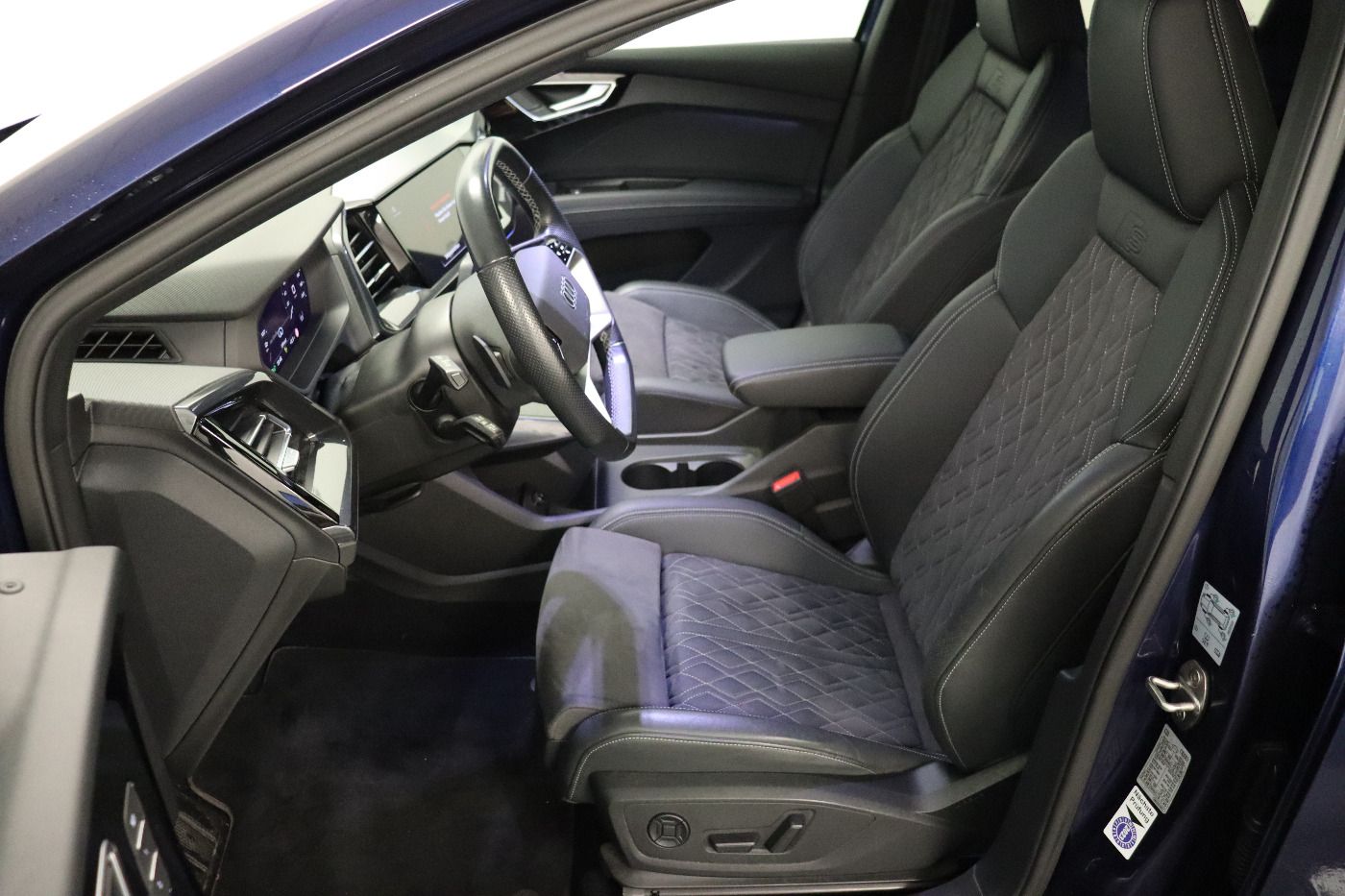 Fahrzeugabbildung Audi Q4 Sportback e-tron 40 S line Matrix|HUD|Pano|LM