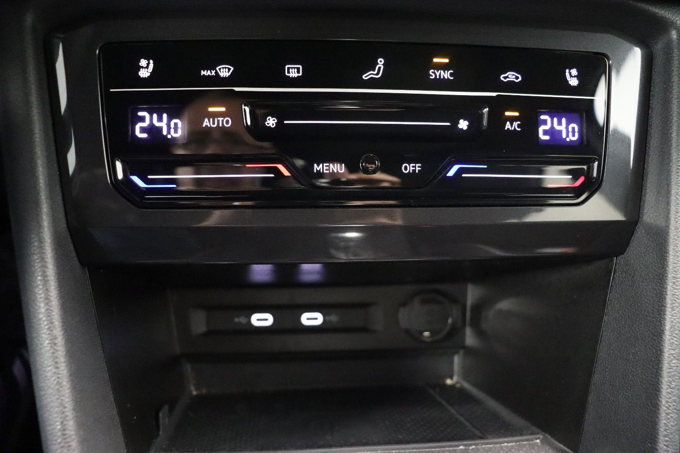 Fahrzeugabbildung Volkswagen Tiguan Allspace 2.0 TSI 4Motion DSG R-Line h/k