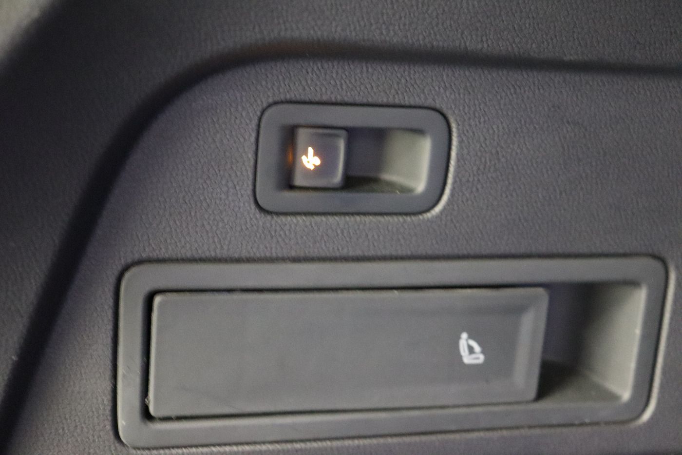 Fahrzeugabbildung Volkswagen Tiguan Allspace 2.0 TSI 4Motion DSG R-Line h/k