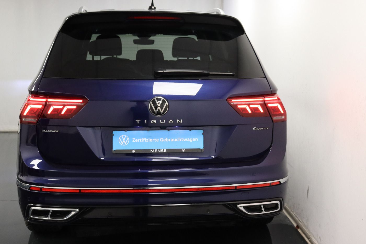 Fahrzeugabbildung Volkswagen Tiguan Allspace 2.0 TSI 4Motion DSG R-Line h/k