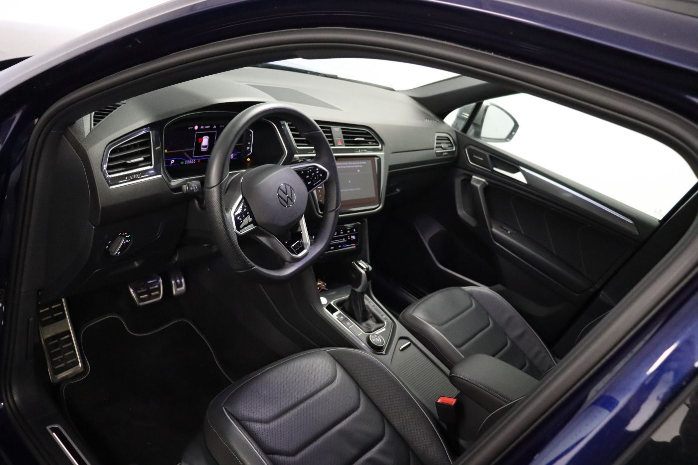 Fahrzeugabbildung Volkswagen Tiguan Allspace 2.0 TSI 4Motion DSG R-Line h/k