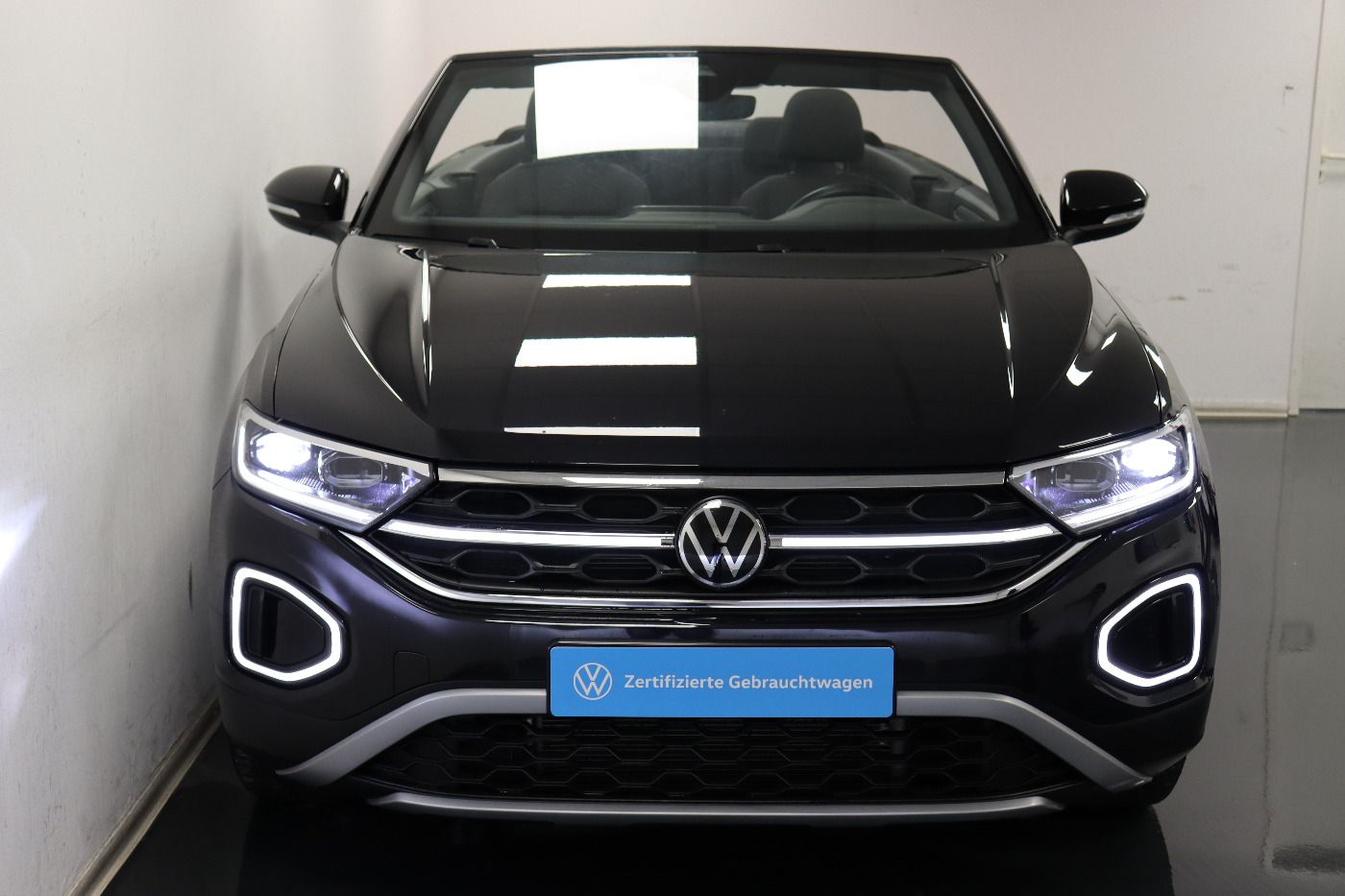 Fahrzeugabbildung Volkswagen T-Roc Cabriolet 1.5 TSI Style IQ.Light|Matrix|LM