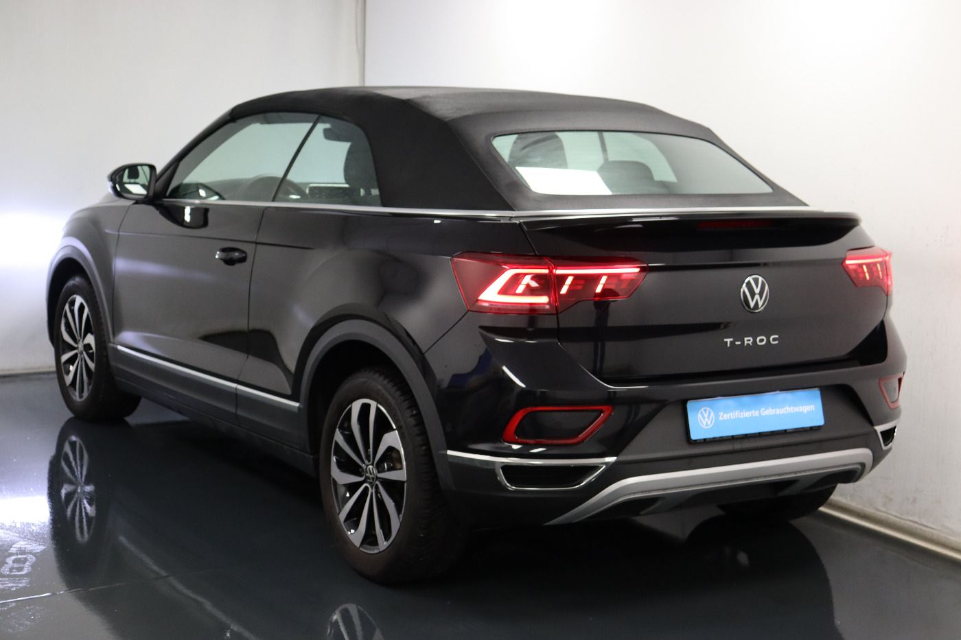 Fahrzeugabbildung Volkswagen T-Roc Cabriolet 1.5 TSI Style IQ.Light|Matrix|LM