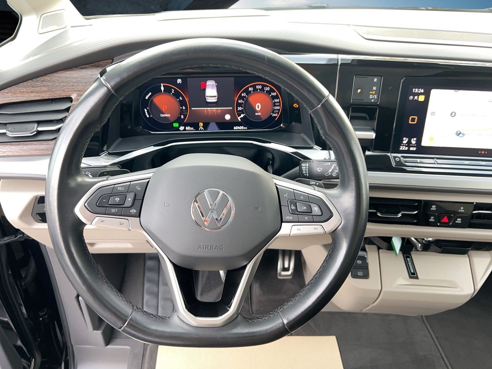 Fahrzeugabbildung Volkswagen T7 Multivan 1.4 TSI Style IQ.Light|AHK