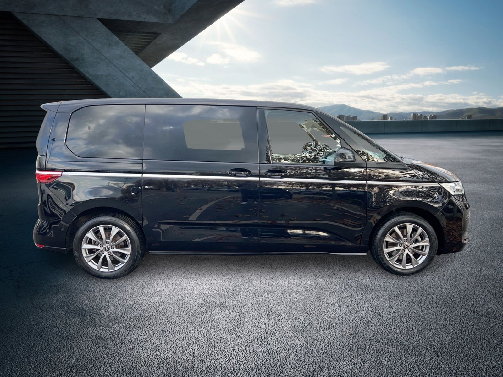 Fahrzeugabbildung Volkswagen T7 Multivan 1.4 TSI Style IQ.Light|AHK
