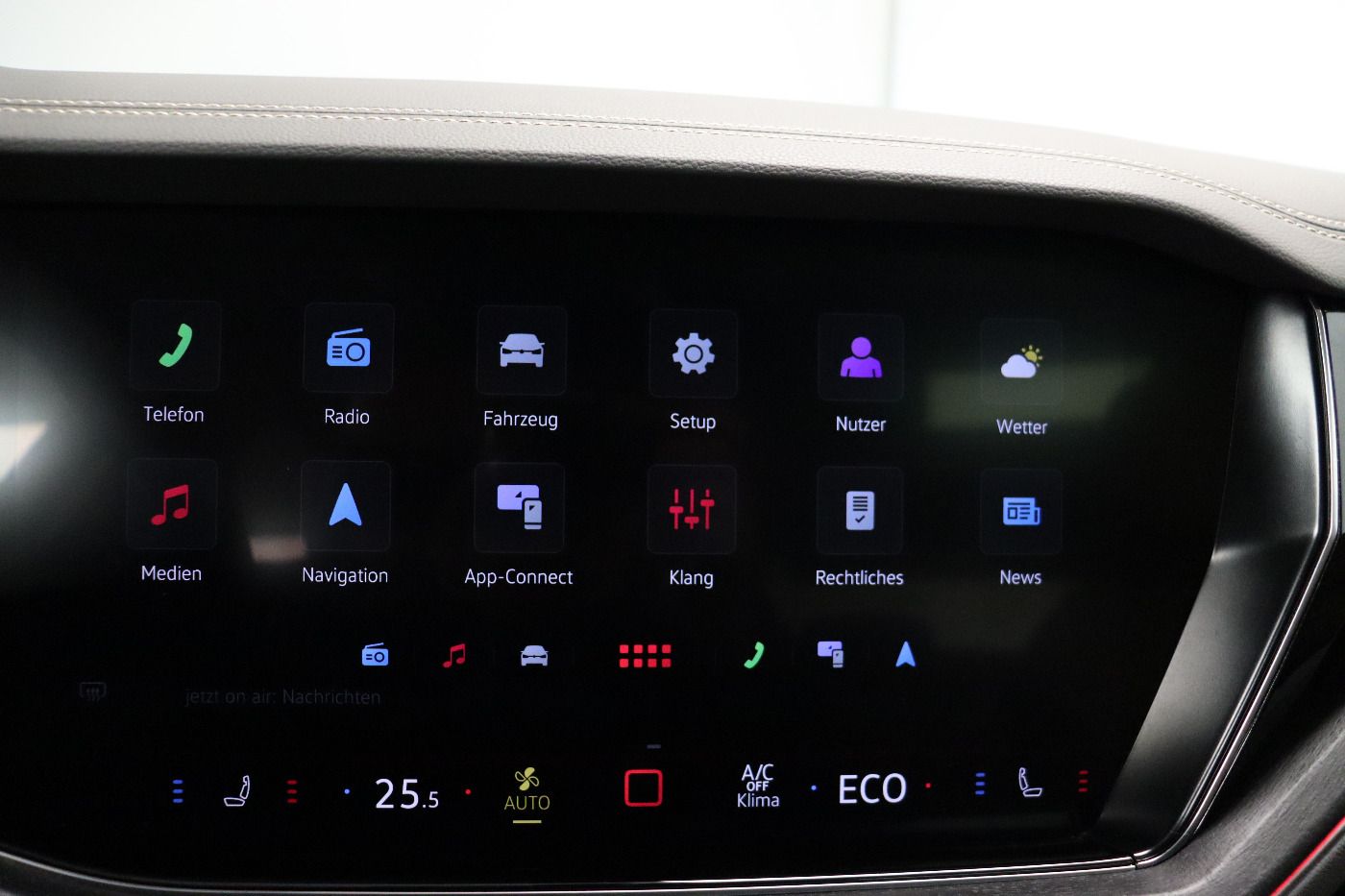 Fahrzeug autohaus mense Fahrzeugabbildung Volkswagen Touareg 3.0 TDI R-Line IQ.Light|Matrix|CarPlay