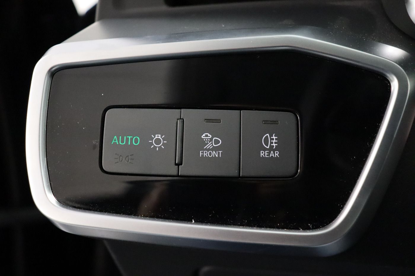 Fahrzeugabbildung Audi A6 Avant 45 TDI quattro S tronic advanced ACC