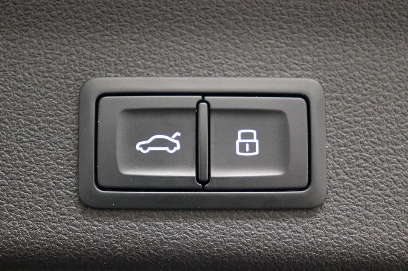 Fahrzeugabbildung Audi A6 Avant 45 TDI quattro S tronic advanced ACC