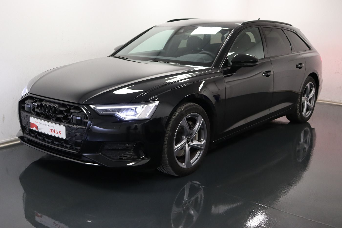Fahrzeugabbildung Audi A6 Avant 45 TDI quattro S tronic advanced Matrix