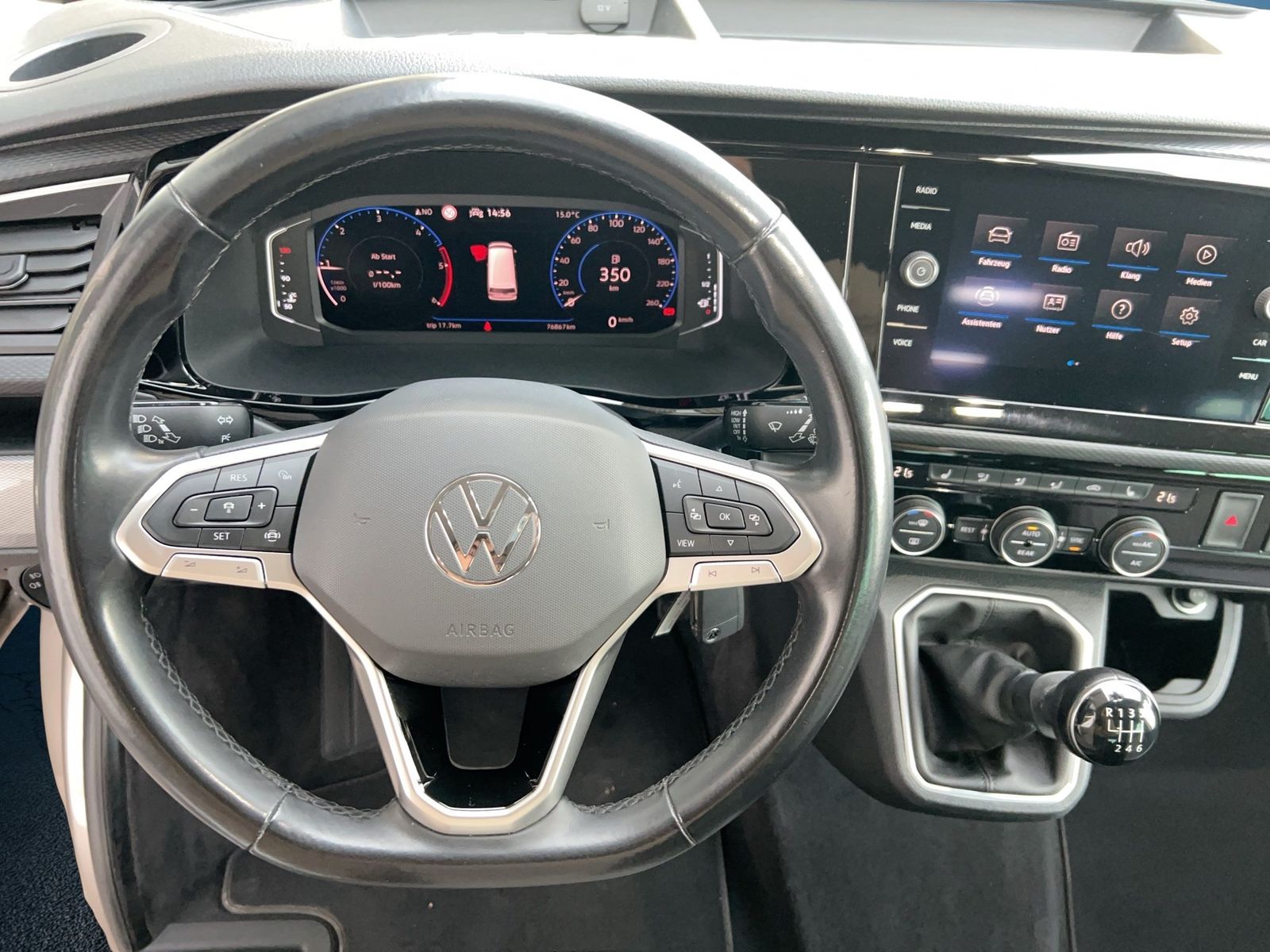 Fahrzeugabbildung Volkswagen T6.1 Multivan 2.0 TDI FWD Generation Six