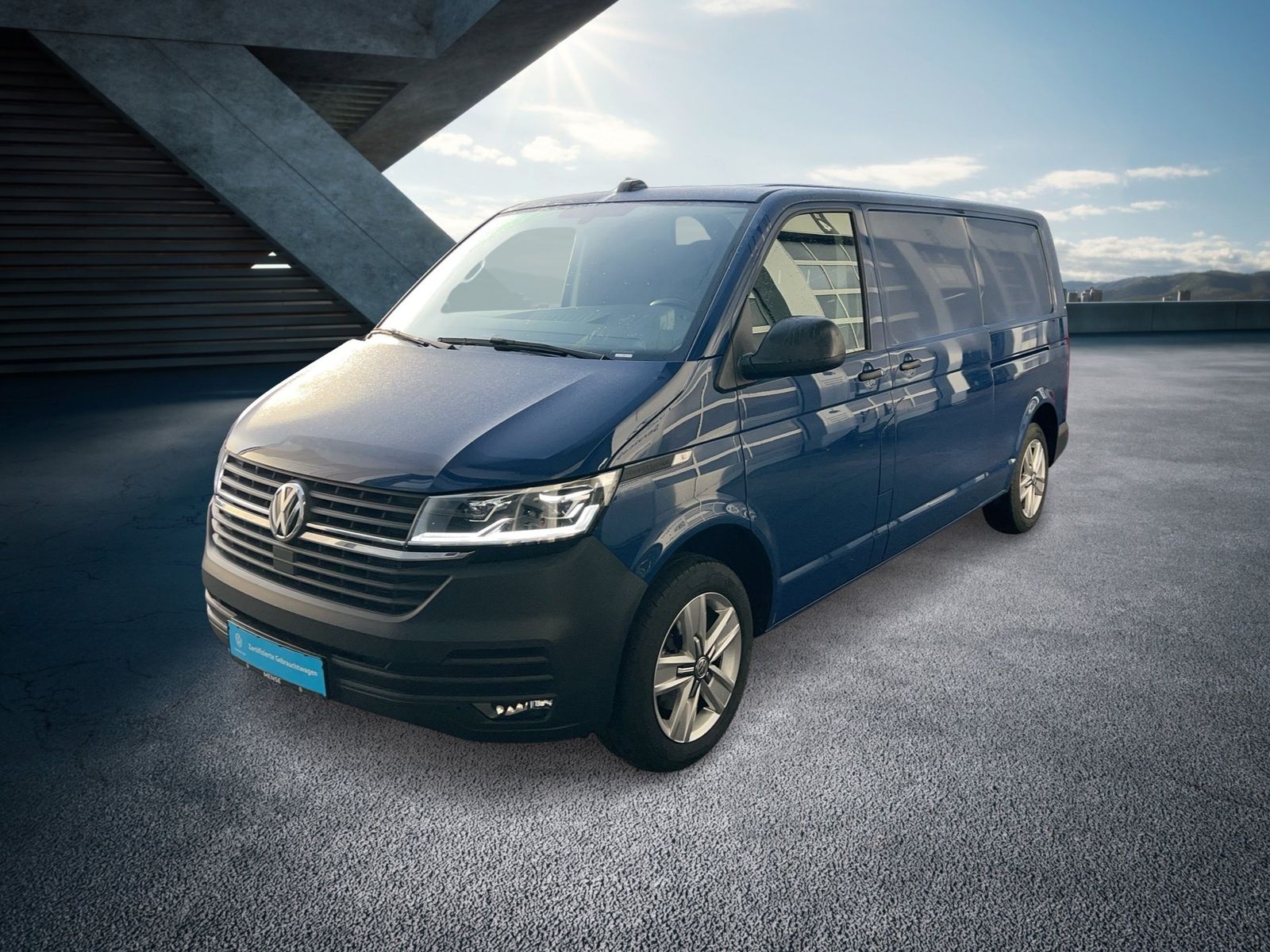 Fahrzeugabbildung Volkswagen T6.1 Transporter 2.0 TDI Kasten FWD lang CarPlay