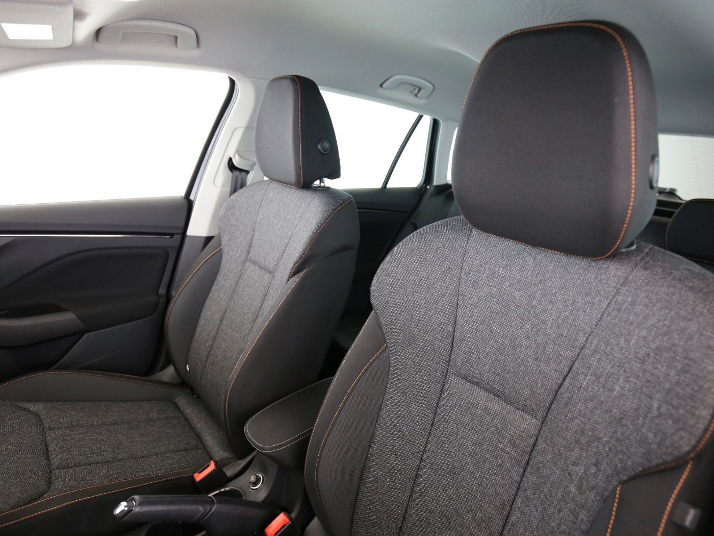 Fahrzeugabbildung SKODA Kamiq 1.0 TSI Clever LED|Kamera|KlimaA|LaneAss