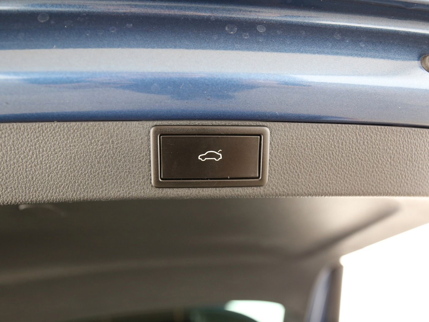 Fahrzeug autohaus mense Fahrzeugabbildung SKODA Octavia Combi 1.5 TGI G-TEC First Edition HUD|LM