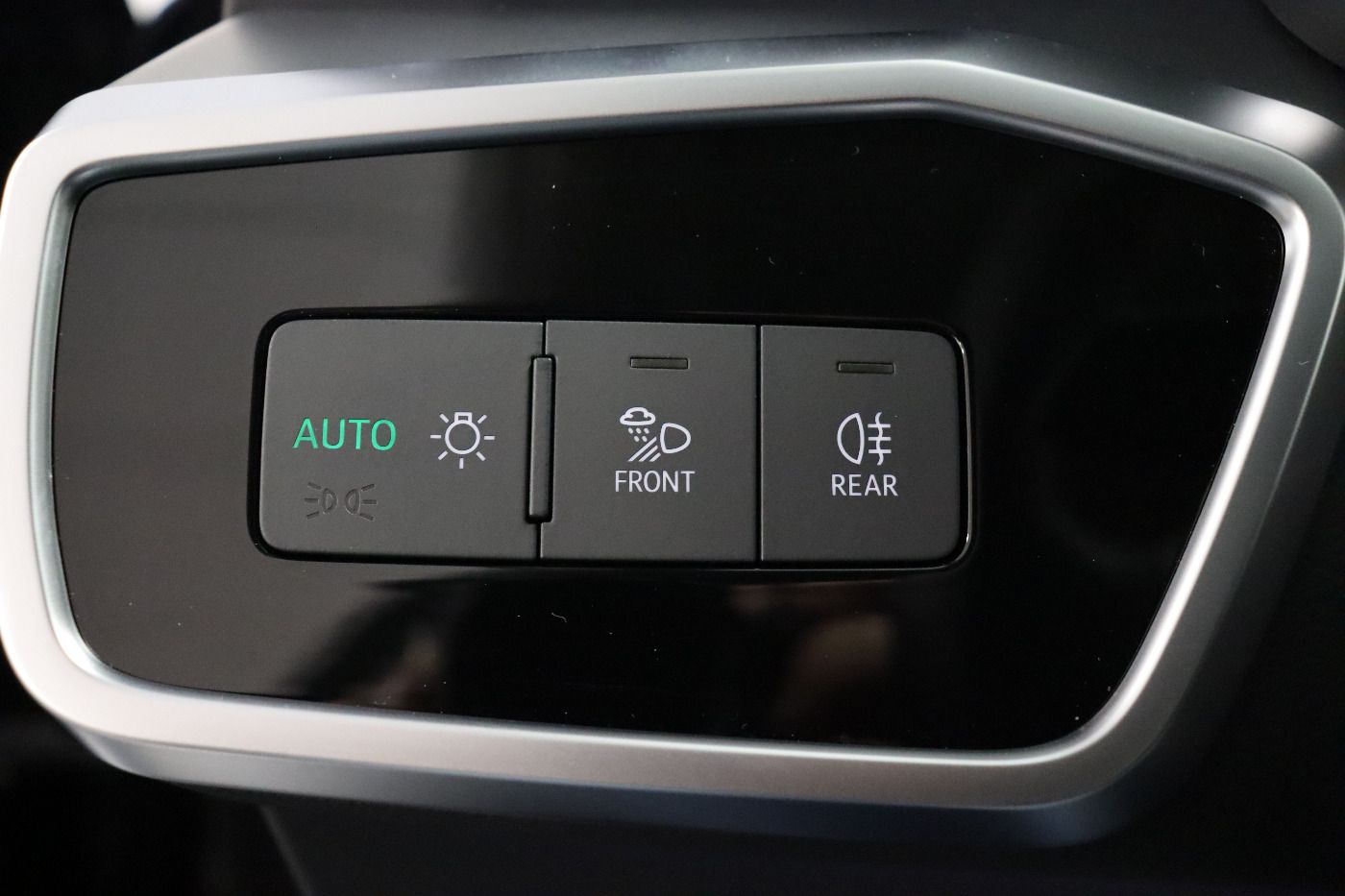 Fahrzeugabbildung Audi A6 Avant 50 TFSI e quattro S tronic Advanced B&O