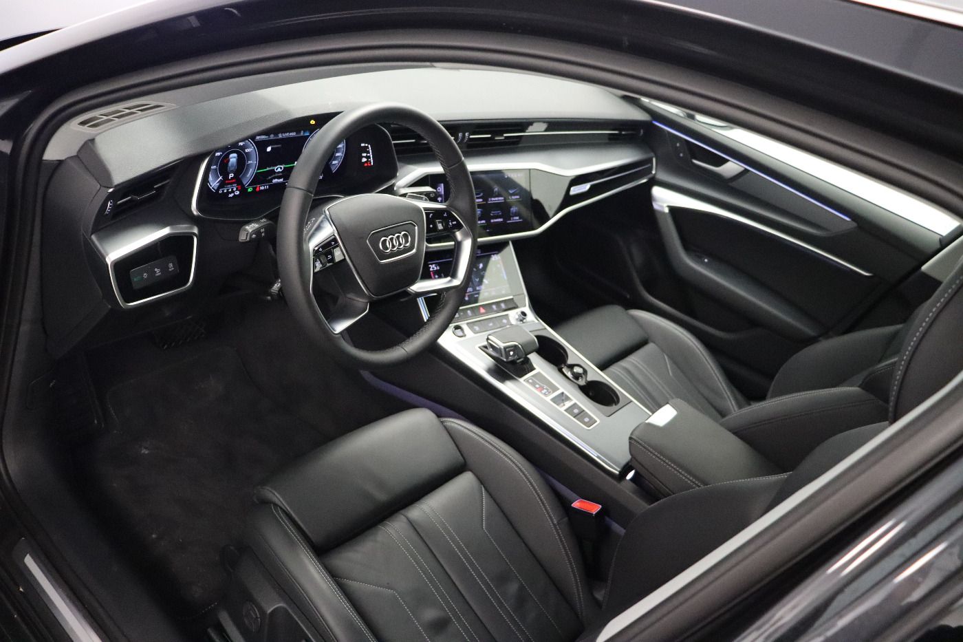 Fahrzeugabbildung Audi A6 Avant 50 TFSI e quattro S tronic Advanced B&O