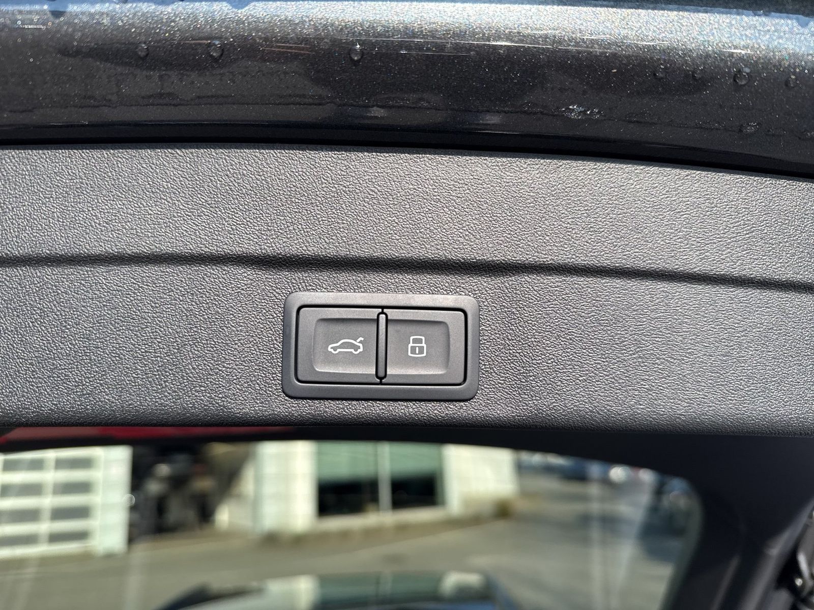 Fahrzeugabbildung Audi A6 Avant TDI quattro 150 kW S tronic B&O|AHK|HUD
