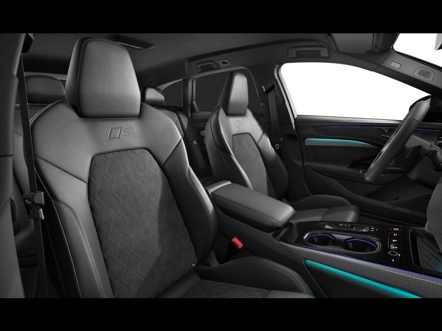 Fahrzeugabbildung Audi A6 Avant TDI quattro 150 kW S tronic B&O|AHK|HUD