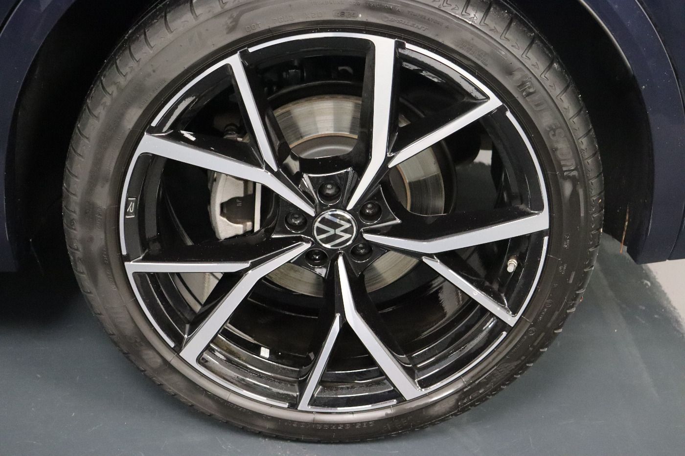 Fahrzeug autohaus mense Fahrzeugabbildung Volkswagen Touareg 3.0 TDI R-Line IQ.Light|Matrix|CarPlay