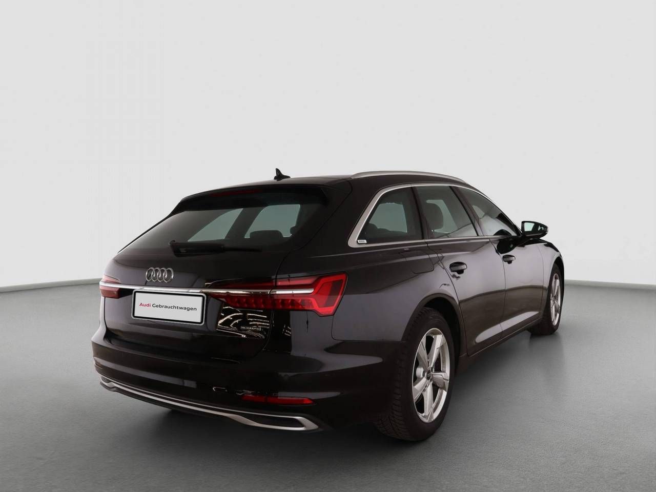 Fahrzeugabbildung Audi A6 Avant 45 TFSI quattro S tronic Advanced AHK