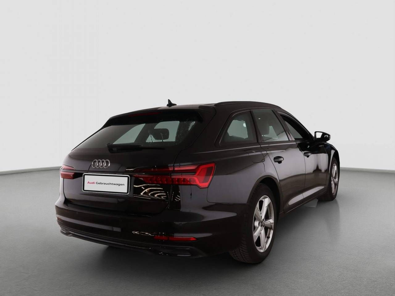 Fahrzeugabbildung Audi A6 Avant 45 TFSI S tronic Advanced ParkAss