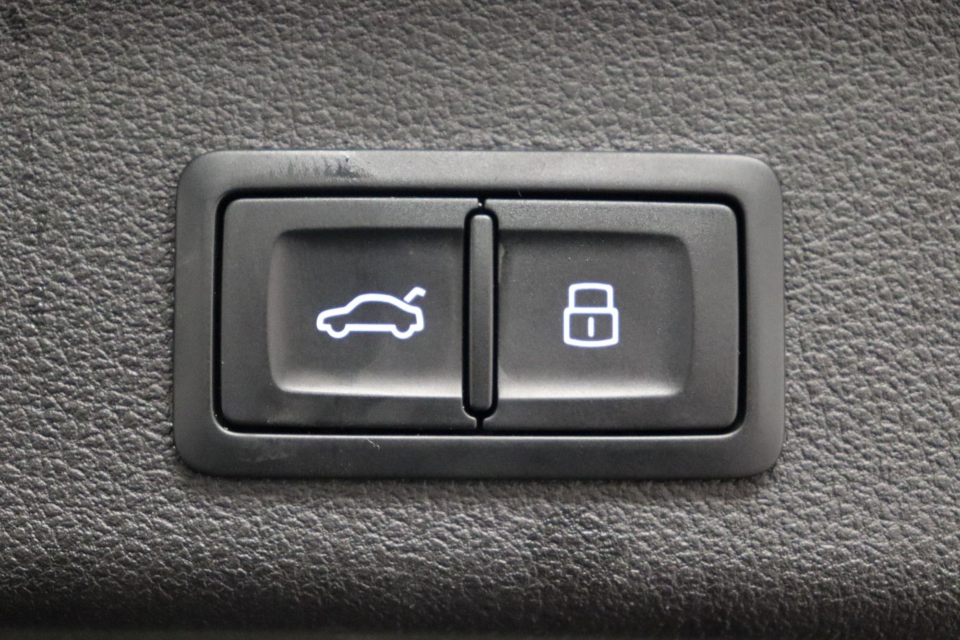 Fahrzeugabbildung Audi A6 Avant 50 TDI quattro tiptronic Advanced AHK