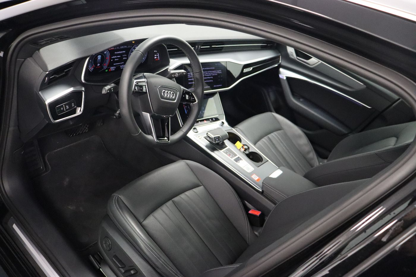 Fahrzeugabbildung Audi A6 Avant 50 TDI quattro tiptronic Advanced AHK